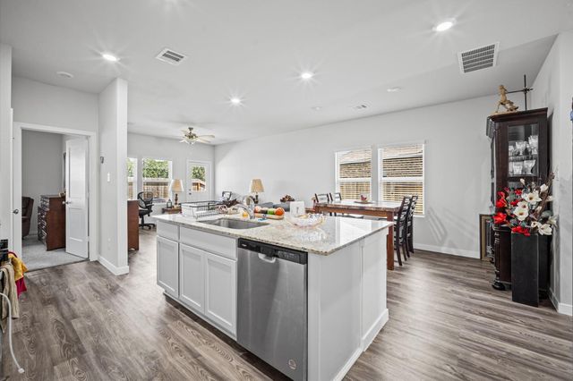 107 Resilient Gale Court, Magnolia, TX 77354