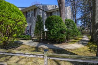 2 Woodtree Drive, Woodbury, NY 11797