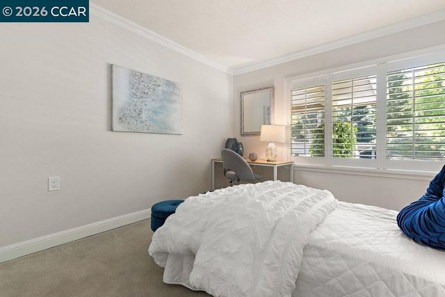 3341 Tice Creek Dr 5, Walnut Creek, CA 94595