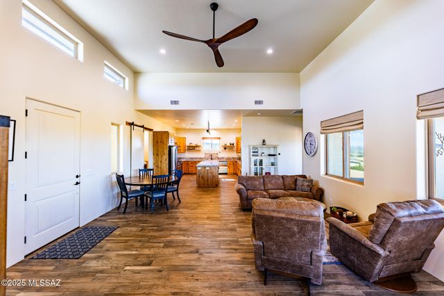 1121 N Apache Ridge Road, Benson, AZ 85602