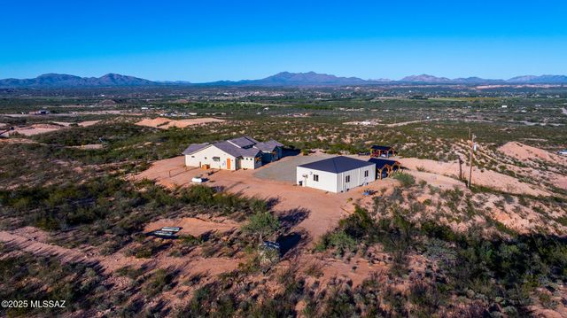 1121 N Apache Ridge Road, Benson, AZ 85602