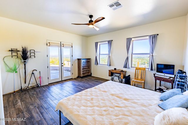 1121 N Apache Ridge Road, Benson, AZ 85602