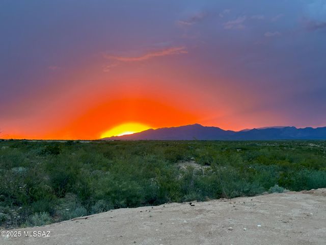 1121 N Apache Ridge Road, Benson, AZ 85602