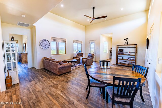 1121 N Apache Ridge Road, Benson, AZ 85602