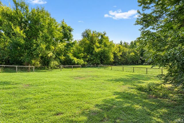 4332 Kankakee Trail, South Bend, IN 46619