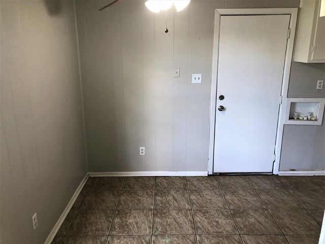 2403 E 5th Street, Lubbock, TX 79403