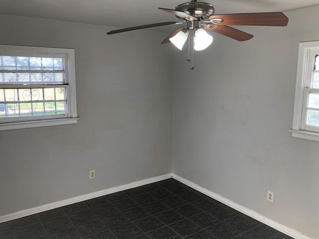 2403 E 5th Street, Lubbock, TX 79403