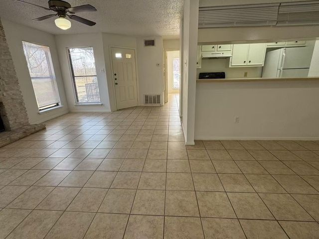 10616 Mellow Meadows DR 30-D, Austin, TX 78750