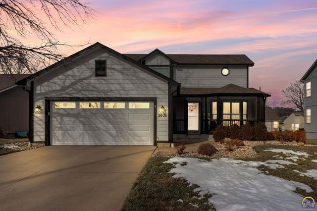 5608 SW 34th TER, Topeka, KS 66614