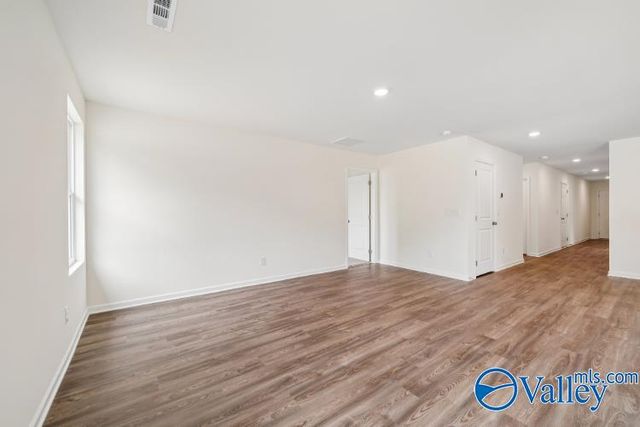17885 Daniel Island Drive, Athens, AL 35611