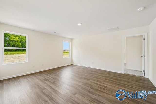 17885 Daniel Island Drive, Athens, AL 35611