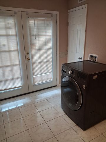 5528 Boca Raton Boulevard 186, Fort Worth, TX 76112