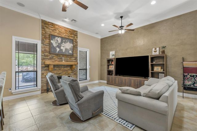 2005 Old May Court, College Station, TX 77845