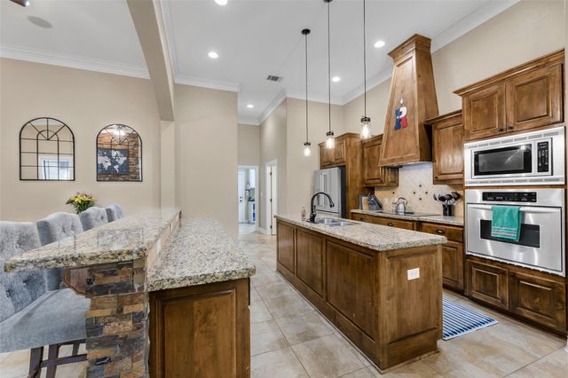 2005 Old May Court, College Station, TX 77845