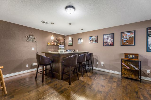 2005 Old May Court, College Station, TX 77845