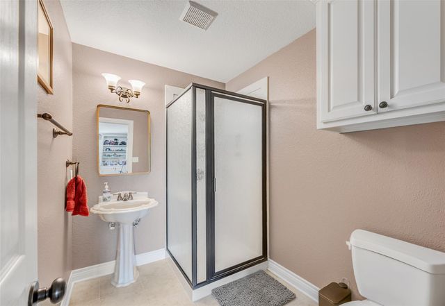 2005 Old May Court, College Station, TX 77845