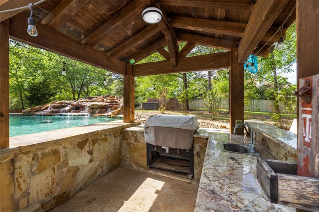 2005 Old May Court, College Station, TX 77845