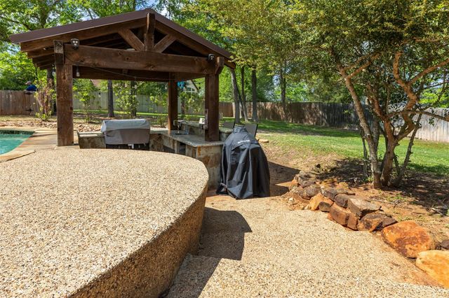 2005 Old May Court, College Station, TX 77845