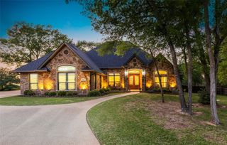 2005 Old May Court, College Station, TX 77845