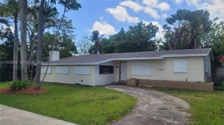 19641 Belview Dr, Cutler Bay, FL 33157