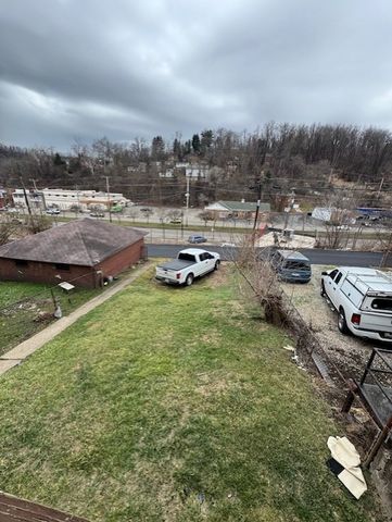 527 Halsey Ave 1, Forest Hills Boro, PA 15221