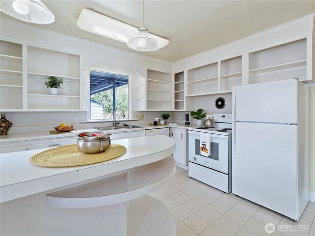 30 SE Bush Street, Issaquah, WA 98027