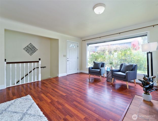 30 SE Bush Street, Issaquah, WA 98027