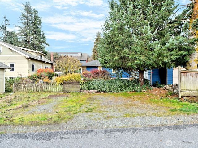 30 SE Bush Street, Issaquah, WA 98027