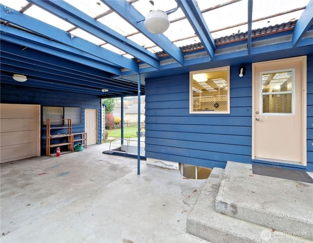 30 SE Bush Street, Issaquah, WA 98027