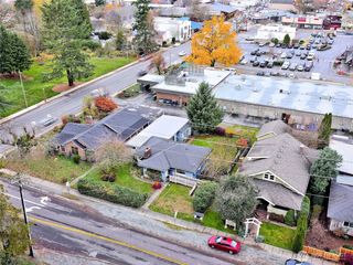 30 SE Bush Street, Issaquah, WA 98027