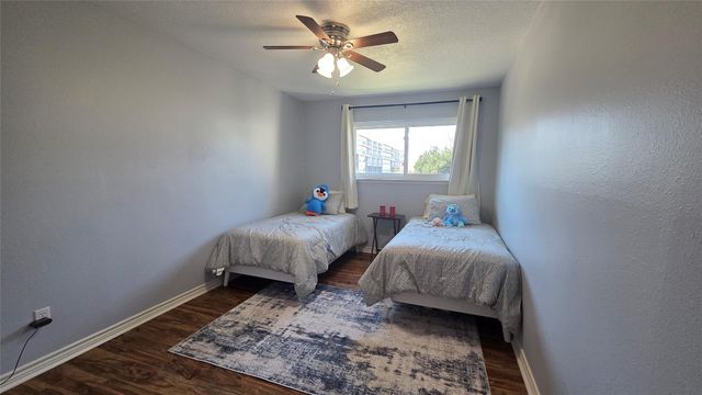 7078 N Holiday Drive, Galveston, TX 77550