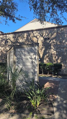 7078 N Holiday Drive, Galveston, TX 77550