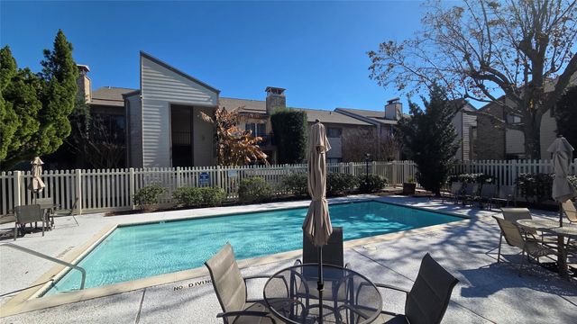 7078 N Holiday Drive, Galveston, TX 77550