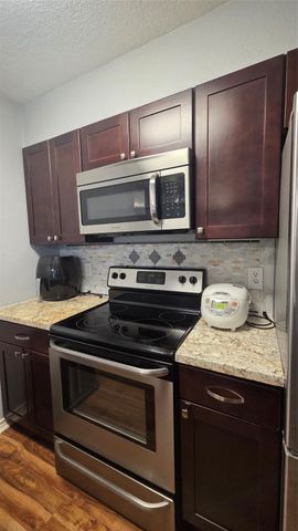 7078 N Holiday Drive, Galveston, TX 77550