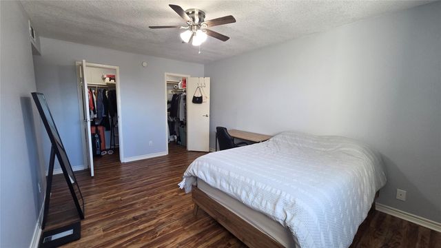 7078 N Holiday Drive, Galveston, TX 77550