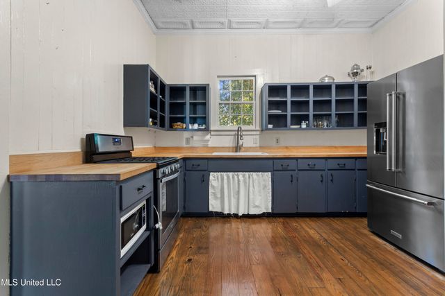 1325 Harrison Road, Gulfport, MS 39507