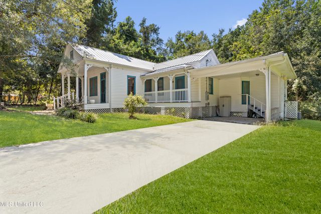 1325 Harrison Road, Gulfport, MS 39507
