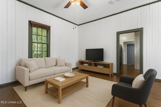 1325 Harrison Road, Gulfport, MS 39507