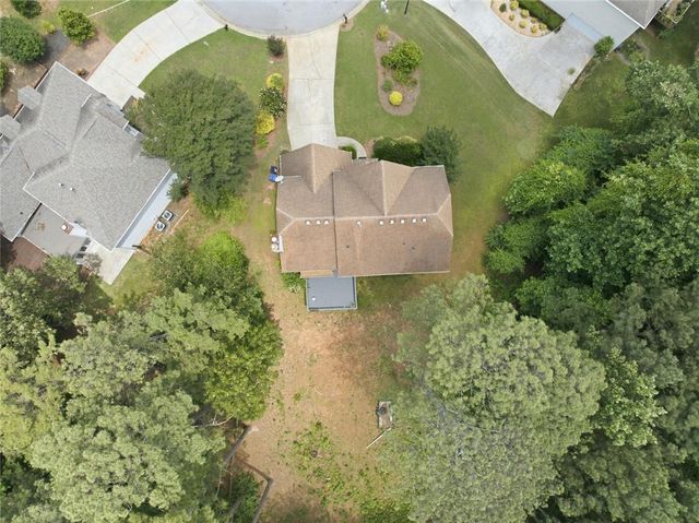2650 Peregrine Court, Suwanee, GA 30024