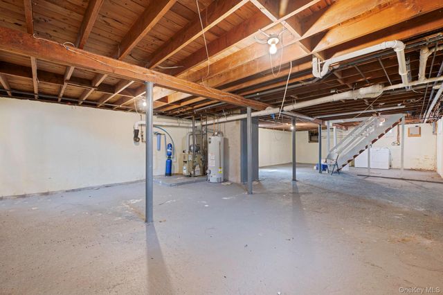 7 Judith Drive, Greenlawn, NY 11740