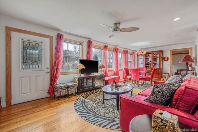 7 Judith Drive, Greenlawn, NY 11740