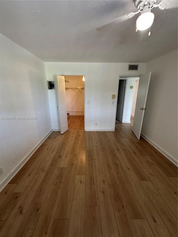 25 Saxony A, Delray Beach, FL 33446