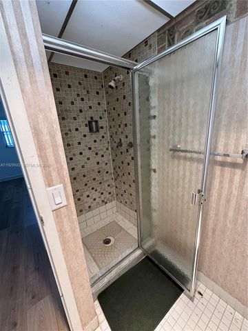 25 Saxony A, Delray Beach, FL 33446