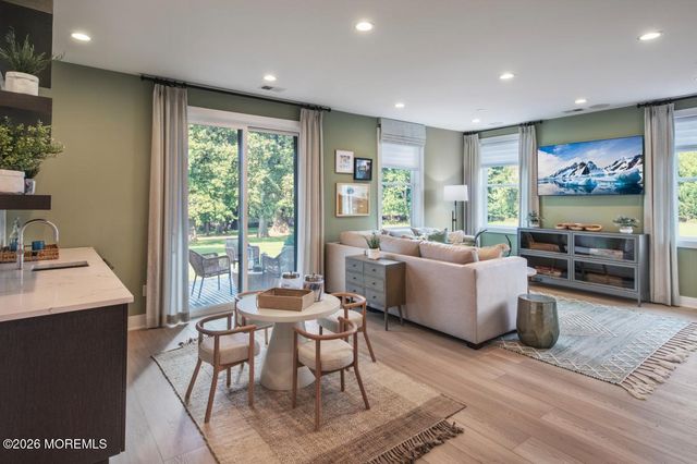 69 Augustus Drive, Middletown, NJ 07748
