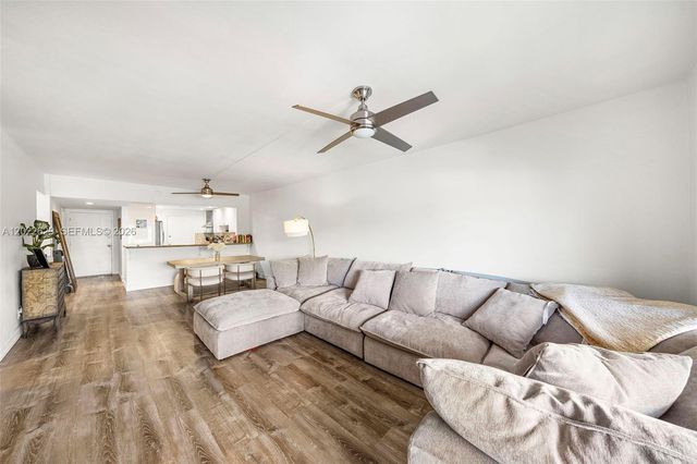 100 Edgewater Dr 329, Coral Gables, FL 33133