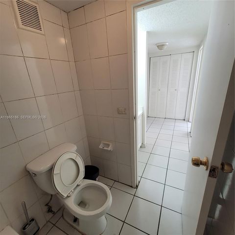 5100 SW 41st St 221, Pembroke Park, FL 33023