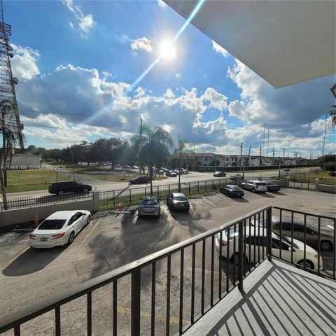 5100 SW 41st St 221, Pembroke Park, FL 33023