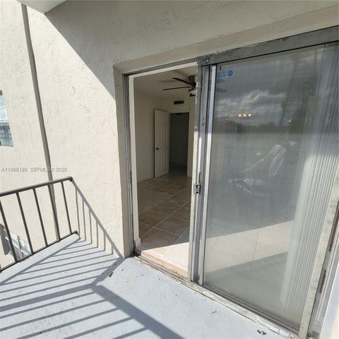 5100 SW 41st St 221, Pembroke Park, FL 33023