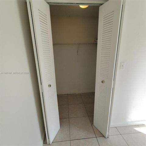 5100 SW 41st St 221, Pembroke Park, FL 33023