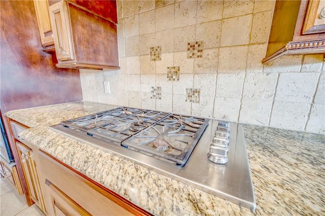 806 SW Caprington Street, Bentonville, AR 72712